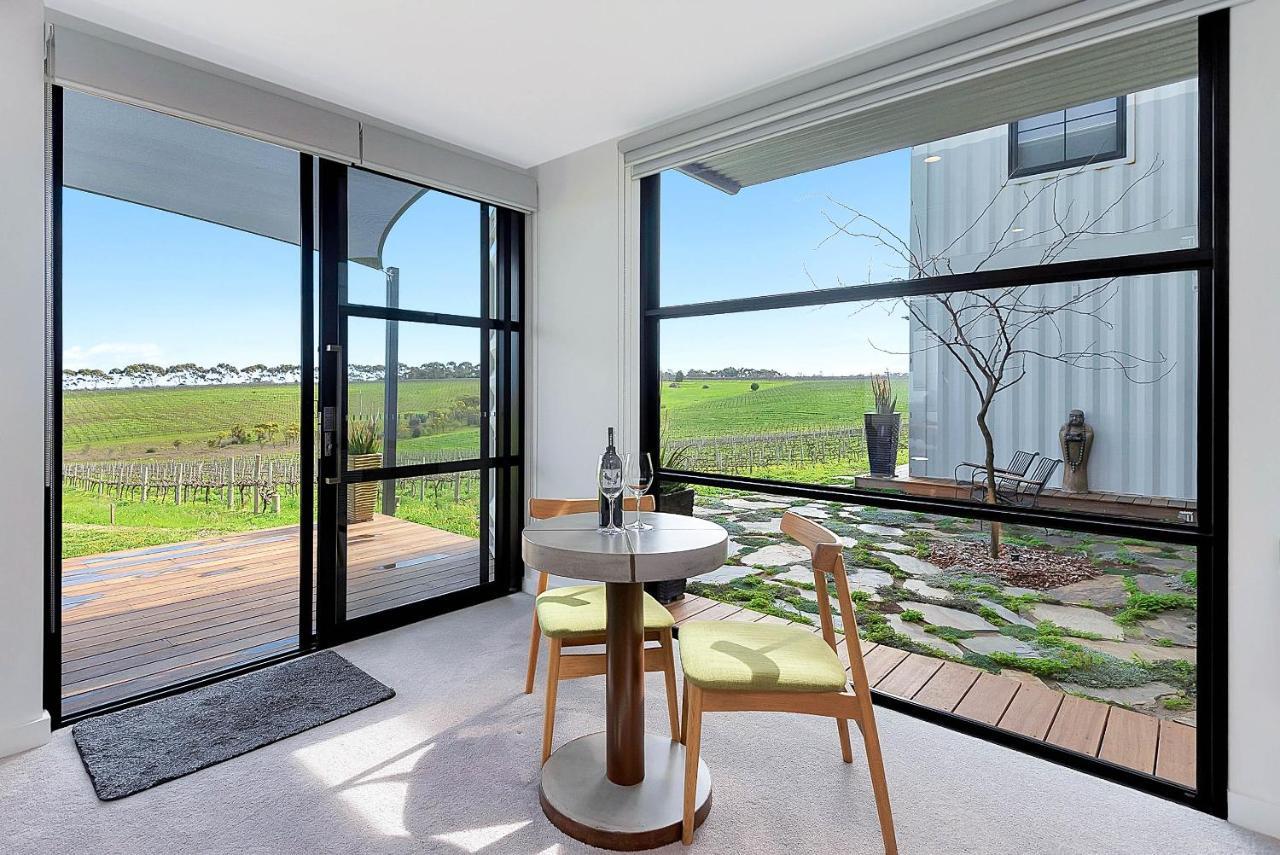 Hotel California Road At Inkwell Wines 5*